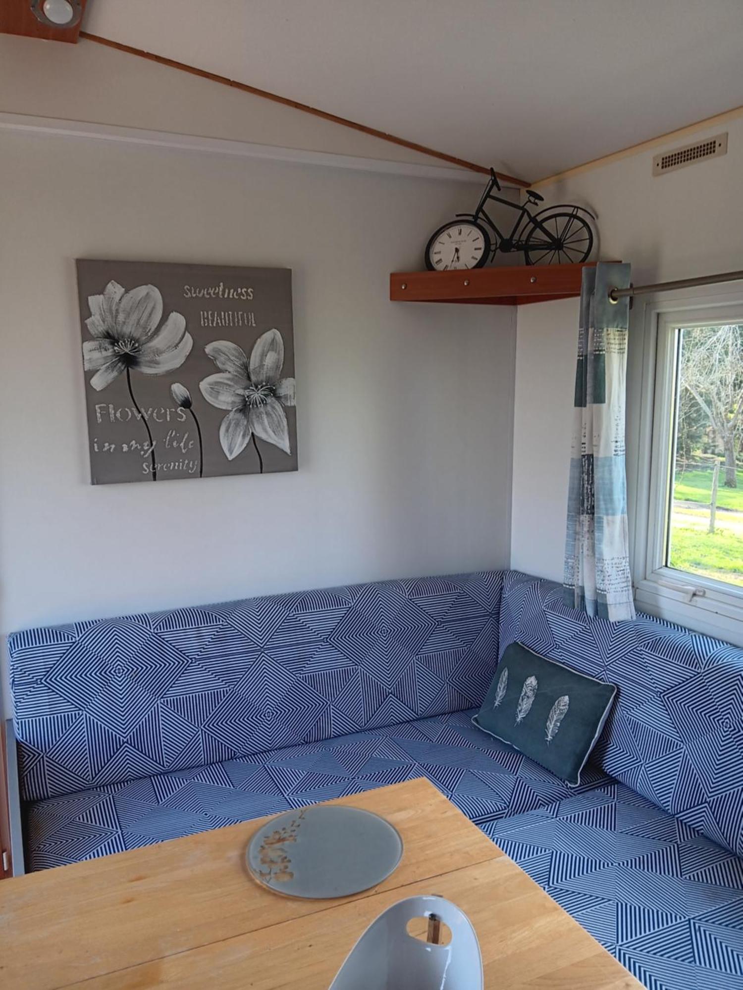 Mobilhome Cosy Au Calme De La Campagne Lombez Exterior photo